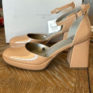 Worthington High heel